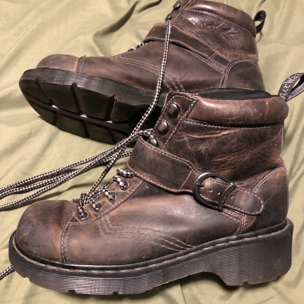 Dr. Martens Kathrine boots